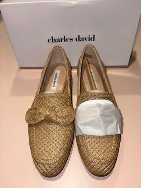 Charles David Woven Raffia Loafers sz.10 – Neutral Beige – NEW w/ Box